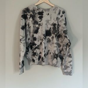 Pink crewneck sweatshirt